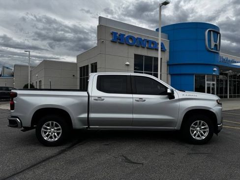 Used 2021 Chevrolet Silverado 1500 LT w/ Fleet Comfort Package AWD/4WD image 4