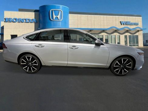 New 2025 Honda Accord Touring image 8