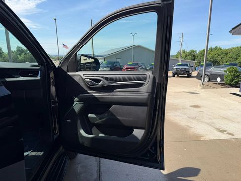 Used 2021 GMC Yukon Denali AWD/4WD image 46