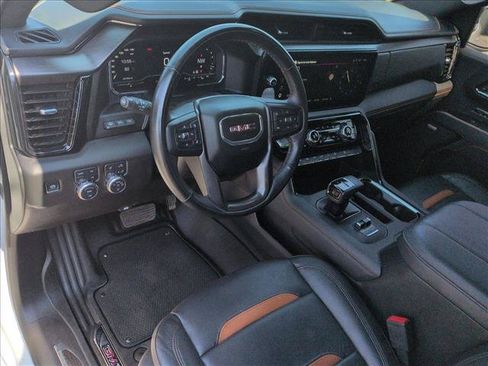 Used 2025 GMC Sierra 1500 AT4 w/ Technology Package AWD/4WD image 12