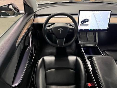 Used 2022 Tesla Model 3 Long Range image 18