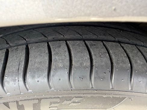 Used 2024 Hyundai Elantra Limited image 27