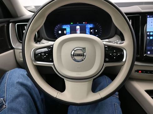 Used 2023 Volvo XC60 B5 Plus w/ Climate Package image 23