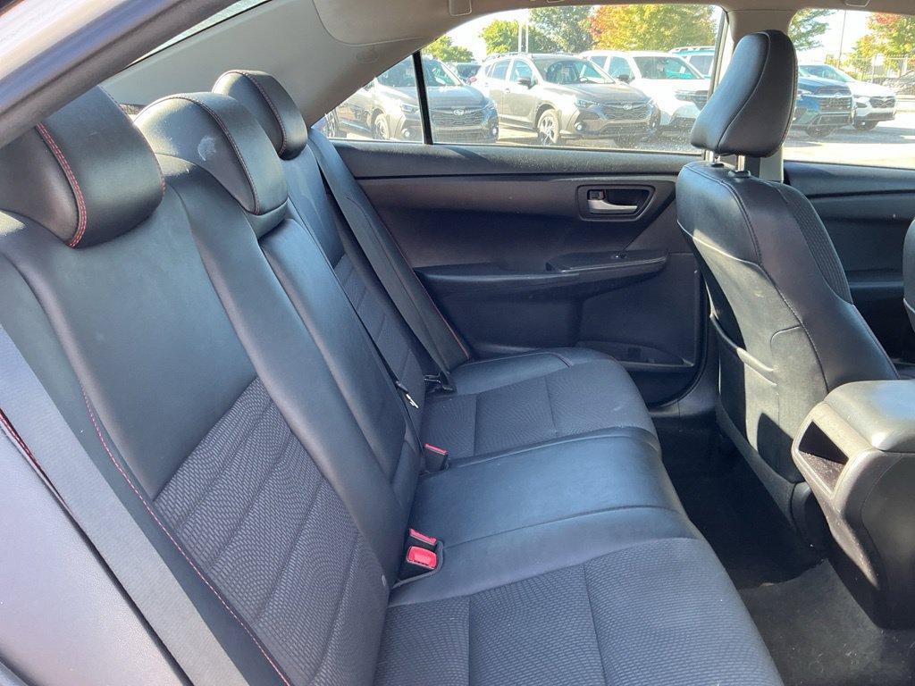 Used 2017 Toyota Camry SE FWD image 29