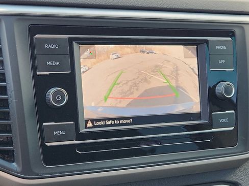 Used 2023 Volkswagen Atlas SE AWD/4WD image 17