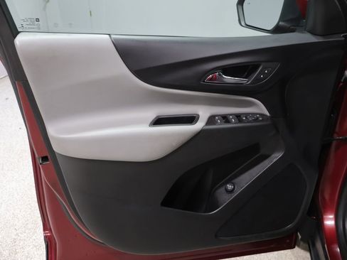 Used 2019 Chevrolet Equinox LT image 13
