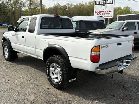 Used 2004 Toyota Tacoma 4x4 Xtracab image 3