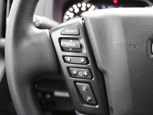 Certified 2025 Nissan Frontier S image 24