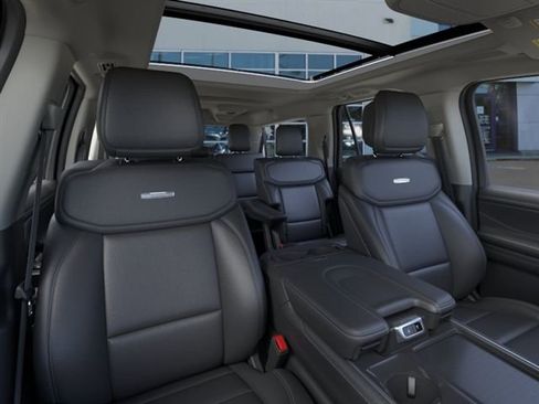 New 2026 Ford Expedition Max Platinum w/ Driver's Package AWD/4WD image 10