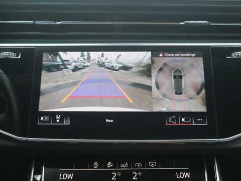Used 2019 Audi Q8 Premium Plus w/ Premium Plus image 15