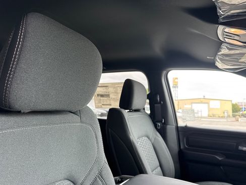 New 2026 RAM 1500 Express AWD/4WD image 15