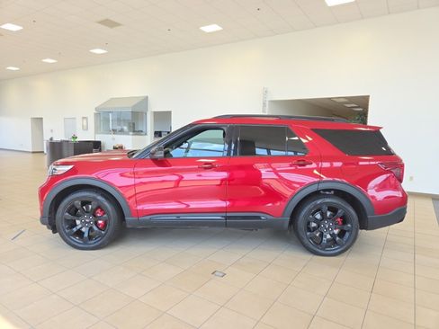 Used 2023 Ford Explorer ST w/ Equipment Group 401A image 2