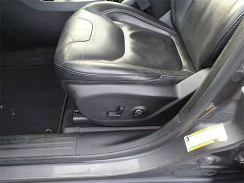 Certified 2020 Jeep Cherokee Latitude Lux w/ Quick Order Package 26H Lux image 13