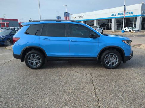 Used 2025 Honda Passport TrailSport image 9