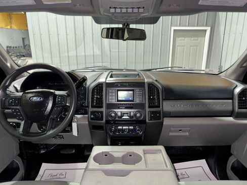 Used 2017 Ford F250 XL w/ Power Equipment Group AWD/4WD image 17