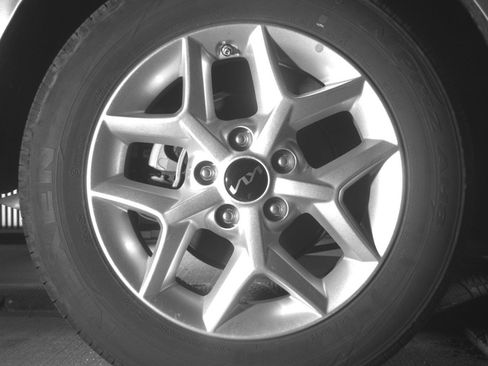 Used 2025 Kia Soul LX w/ LX Technology Package FWD image 15