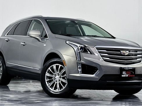 Used 2018 Cadillac XT5 Luxury image 2