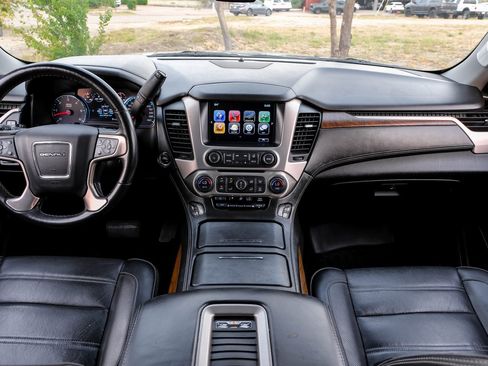 Used 2019 GMC Yukon XL Denali w/ Denali Ultimate Package image 16