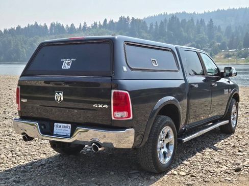 Used 2015 RAM 1500 Laramie w/ Convenience Group AWD/4WD image 16