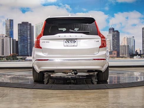 Used 2022 Volvo XC90 T6 Inscription w/ Advanced Package image 11