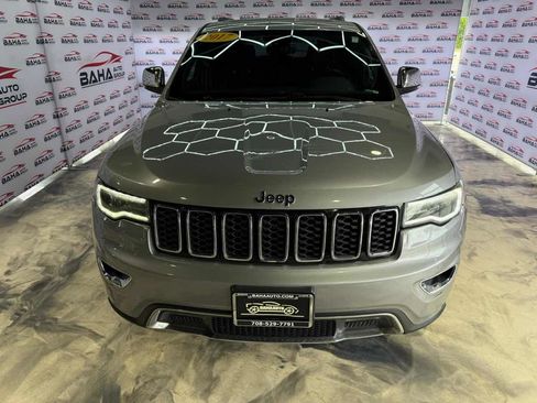 Used 2017 Jeep Grand Cherokee Limited w/ Luxury Group II AWD/4WD image 5