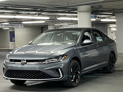 New 2026 Volkswagen Jetta SE image 3