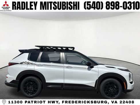 New 2026 Mitsubishi Outlander Trail Edition image 6