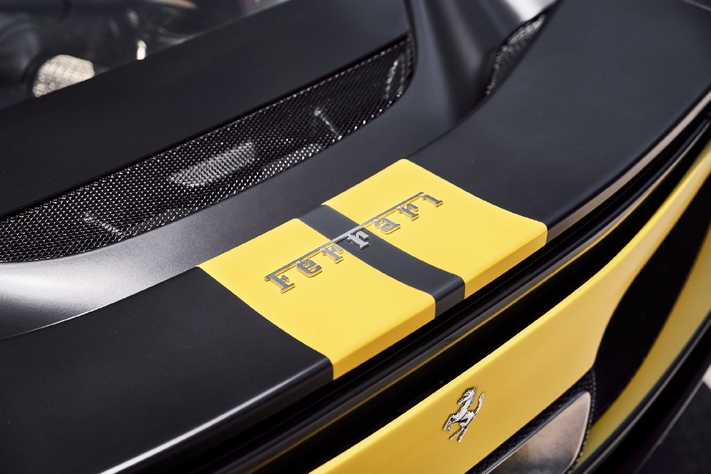 Used 2023 Ferrari 296 GTB RWD image 13