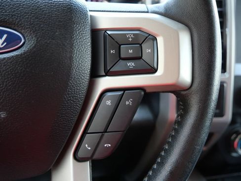 Used 2020 Ford F250 Lariat w/ Lariat Ultimate Package AWD/4WD image 28