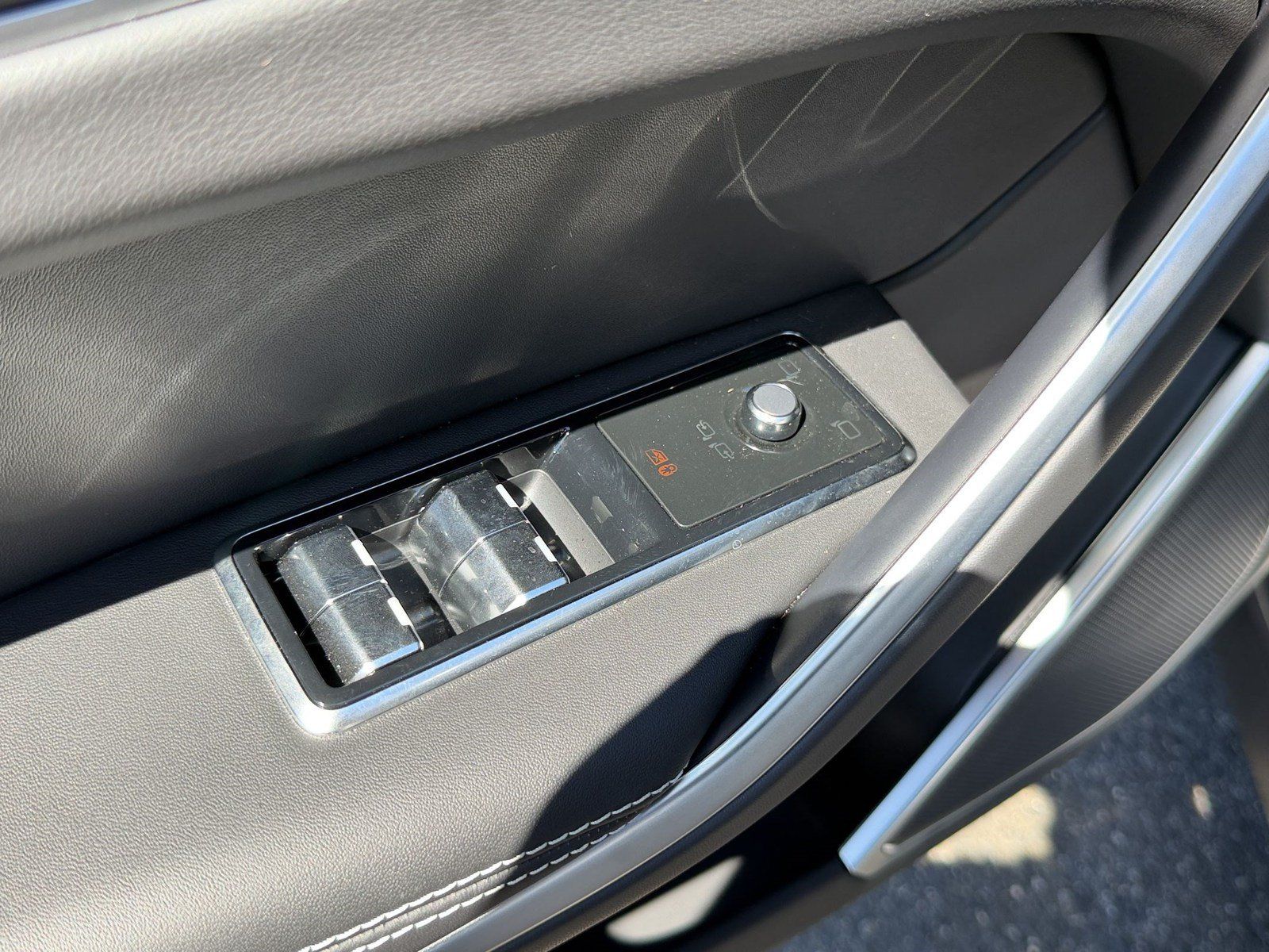 New 2026 Jaguar F-PACE R-Dynamic S AWD/4WD image 26