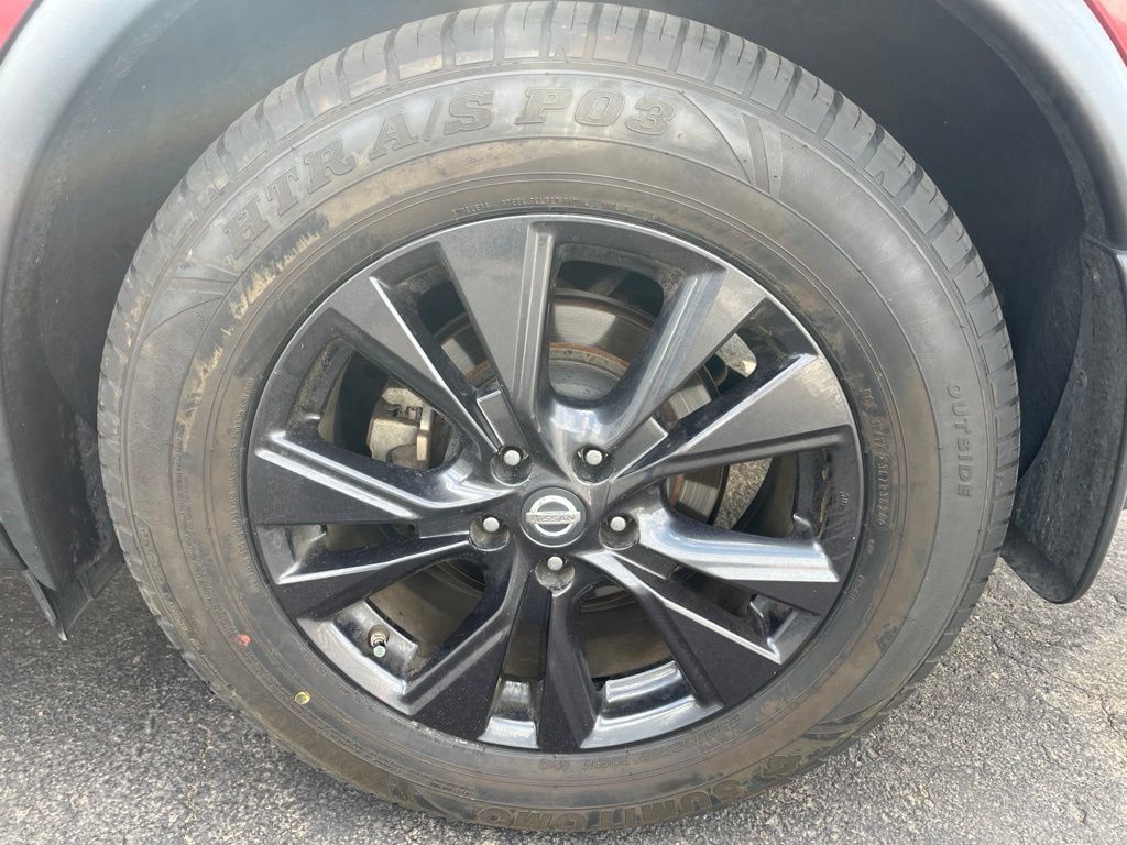 Certified 2017 Nissan Murano SV w/ Premium Plus Package FWD image 6