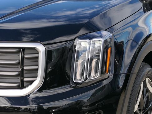 New 2025 Kia Telluride S image 8