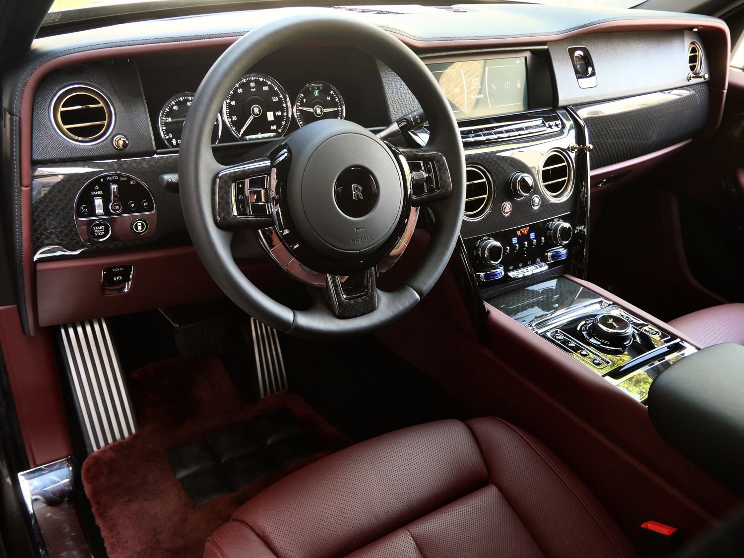 Used 2023 Rolls-Royce Cullinan Black Badge w/ Driver's Package AWD/4WD image 17