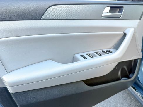 Used 2016 Hyundai Sonata SE image 12