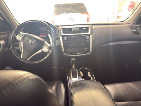 Used 2018 Nissan Altima 2.5 SR w/ SR Special Edition FWD image 10