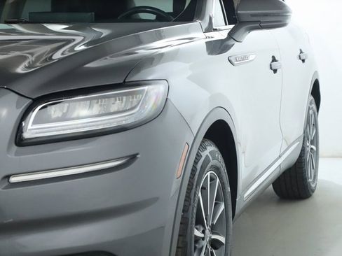 Used 2021 Lincoln Nautilus AWD image 4