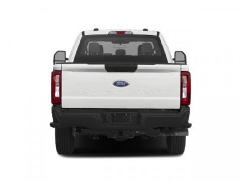 Used 2024 Ford F350 XLT w/ XLT Premium Package AWD/4WD image 5