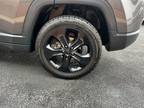 Used 2019 Jeep Compass Altitude image 8