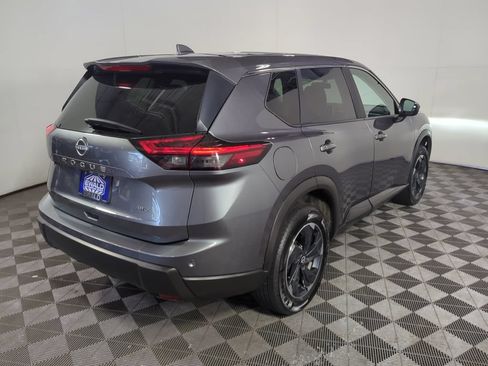 Used 2025 Nissan Rogue SV AWD/4WD image 10