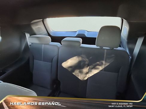 Used 2025 GMC Acadia Elevation image 30