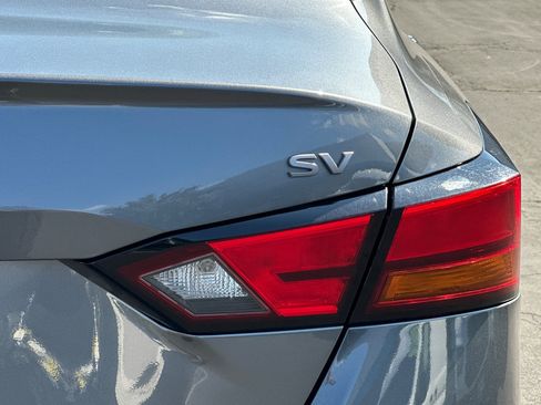 Used 2024 Nissan Altima 2.5 SV image 25