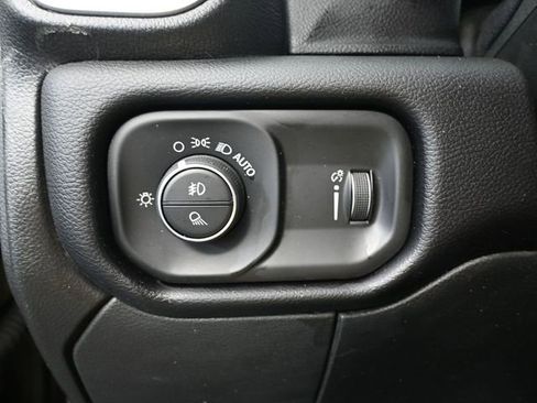 Used 2021 RAM 3500 Big Horn w/ Level B Equipment Group image 27