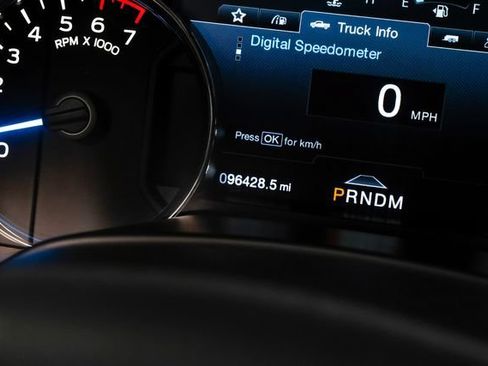 Used 2018 Ford F150 Platinum w/ Equipment Group 701A Luxury AWD/4WD image 18