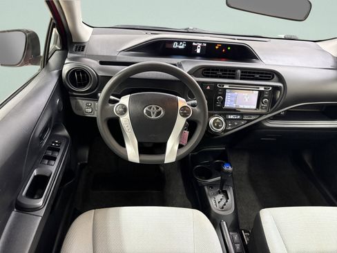 Used 2015 Toyota Prius C One FWD image 10