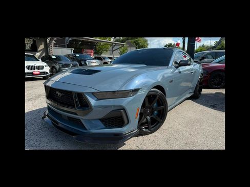 Used 2024 Ford Mustang GT Premium w/ GT Performance Package RWD image 3