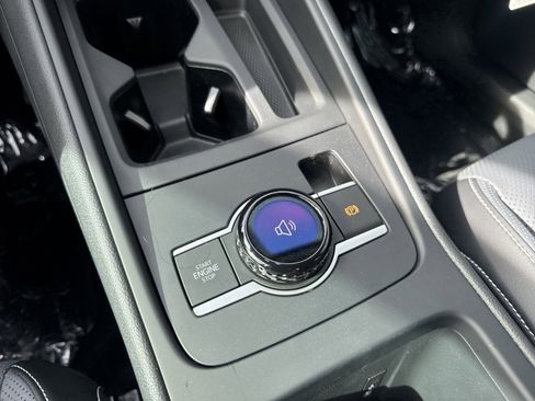 New 2026 Volkswagen Tiguan SE image 32