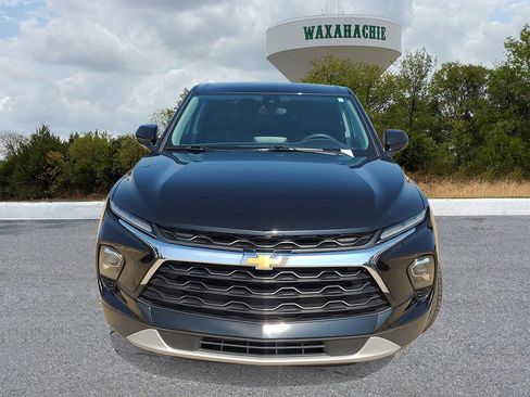 Used 2023 Chevrolet Blazer LT FWD image 2