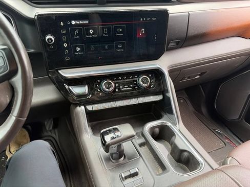 Used 2023 GMC Sierra 1500 Denali AWD/4WD image 19