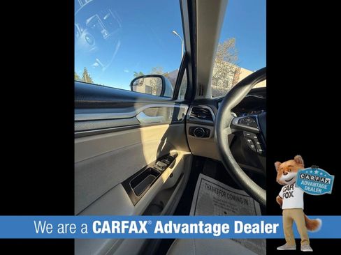 Used 2017 Ford Fusion SE image 27