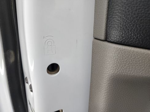 Used 2022 Ford F250 XL w/ STX Appearance Package image 33